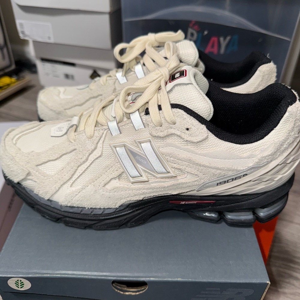 New Balance 1906 Protection Pack 9.5 mens